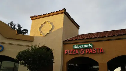 Giovanni's Pizza and Pasta, business photo 3