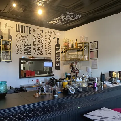 Lady R Bistro, business photo 3