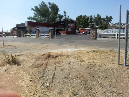 Quail Liquor Market, business photo 3